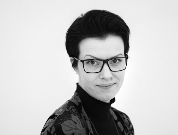 Maria Utsi er medlem av Kulturrådet og utvalgsleder for Faglig utvalg for rom for kunst og tverrfaglige tiltak.
