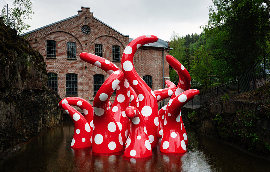 Kistefos-Museet opplevde besøksrekord i pandemiåret 2020. Yayoi Kusama, Shine of Life, 2019, Kistefos © YAYOI KUSAMA, Courtesy Ota Fine Arts, Tokyo/Singapore/Shanghai and Victoria Miro, London/Venice. © YAYOI KUSAMA, Foto: Einar Aslaksen