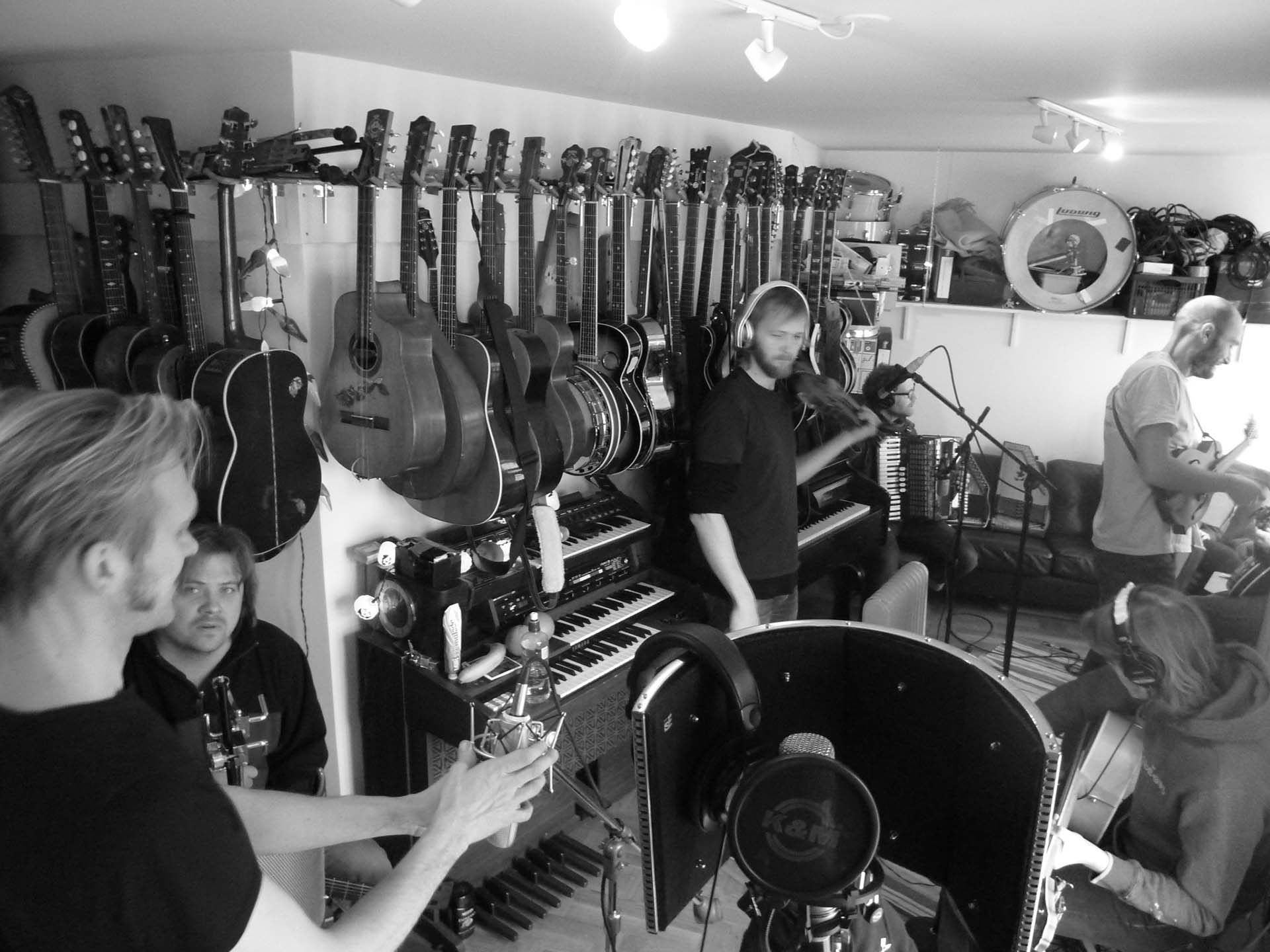 Musikere i et studio